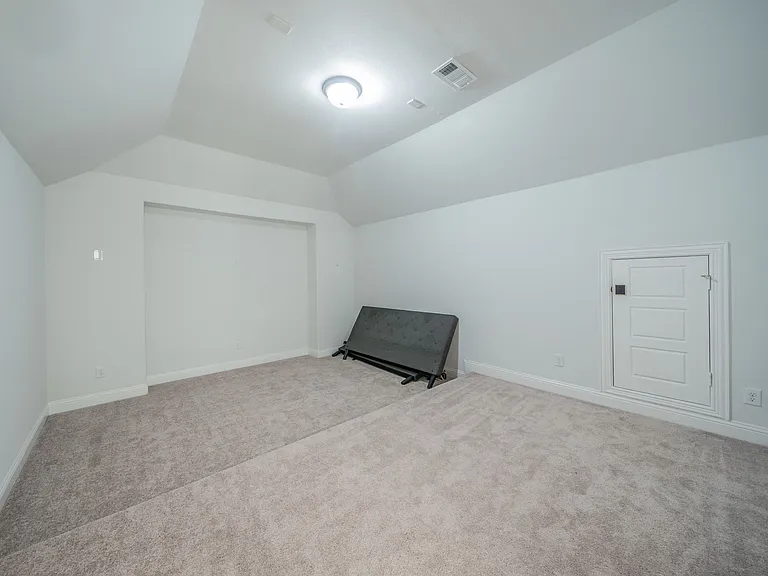 921 Bayberry Dr — Photo 20