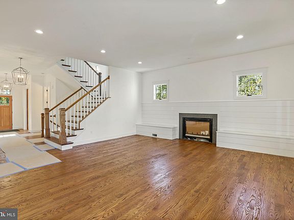 5th image of 12103 Gary Hill Dr