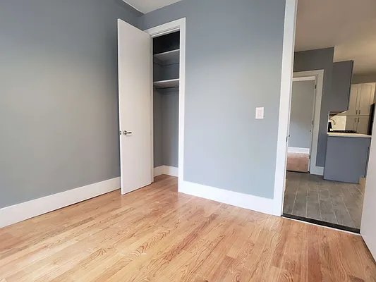 Rented by EXR | media 5