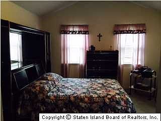 5th image of 47 Crown Ct