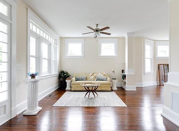 2nd image of 3304 Lamb Ave