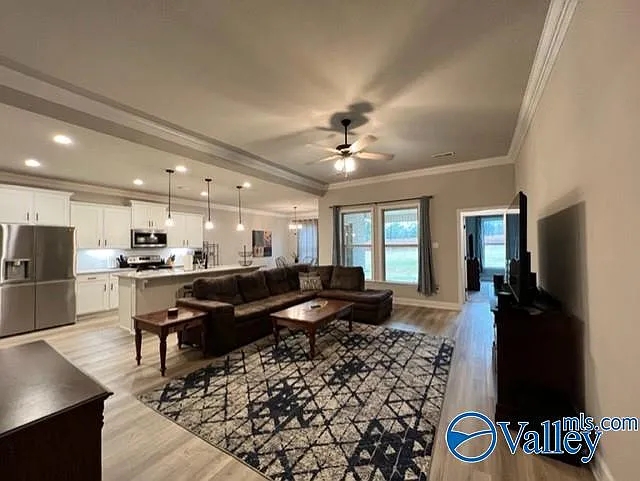 136 Gardencove Cir — Photo 7