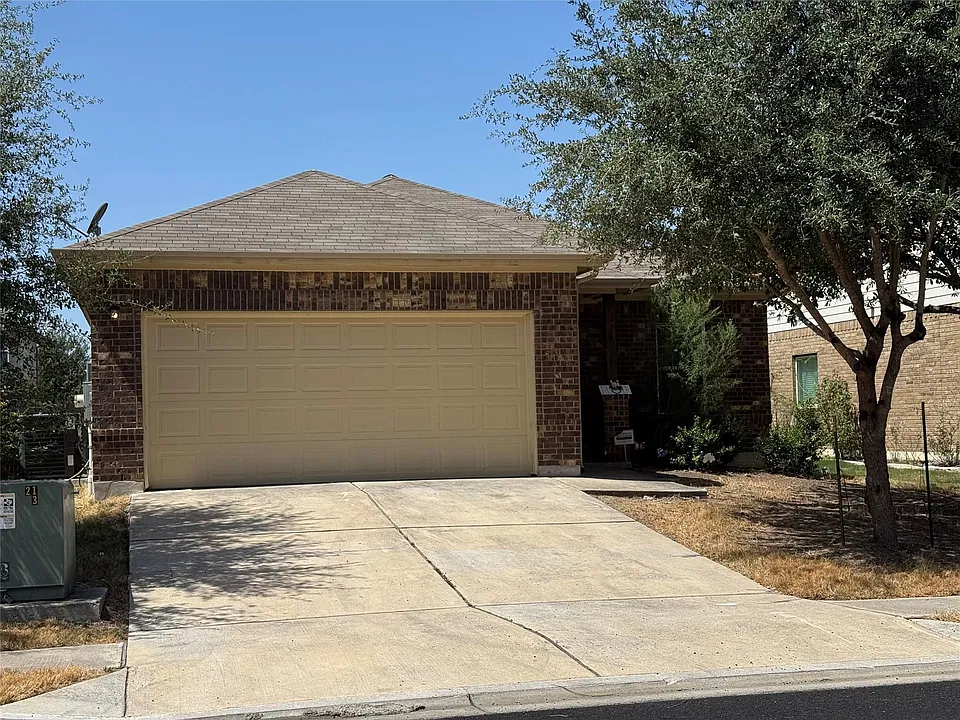 13504 Kearns Dr