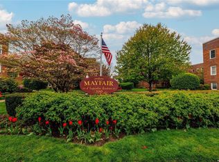 200 N Village Ave APT B3, Rockville Centre, NY 11570