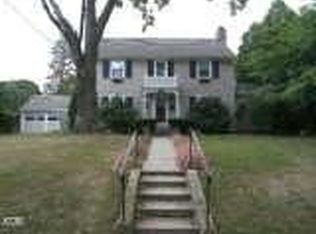 1027 Merritt St, Fairfield, CT 06825