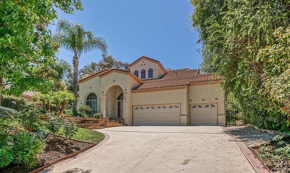 1st image of 5523 Foothill Dr