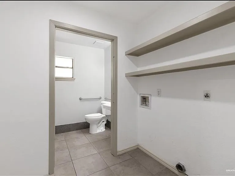 2804 Gumwood Ave — Photo 9