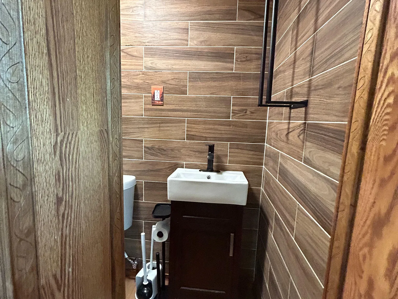 1 bed, 1.0 bath, 120 sqft, $1,325 — Photo 4