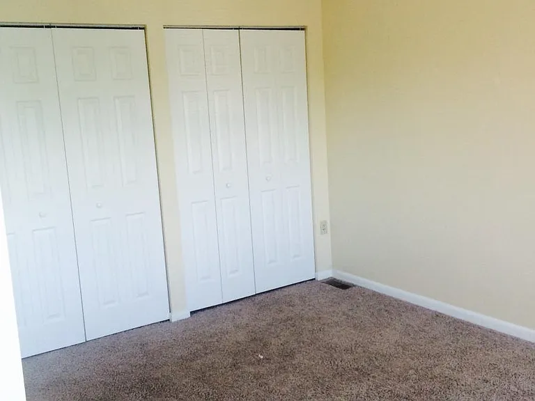 Neutral Bedrooms