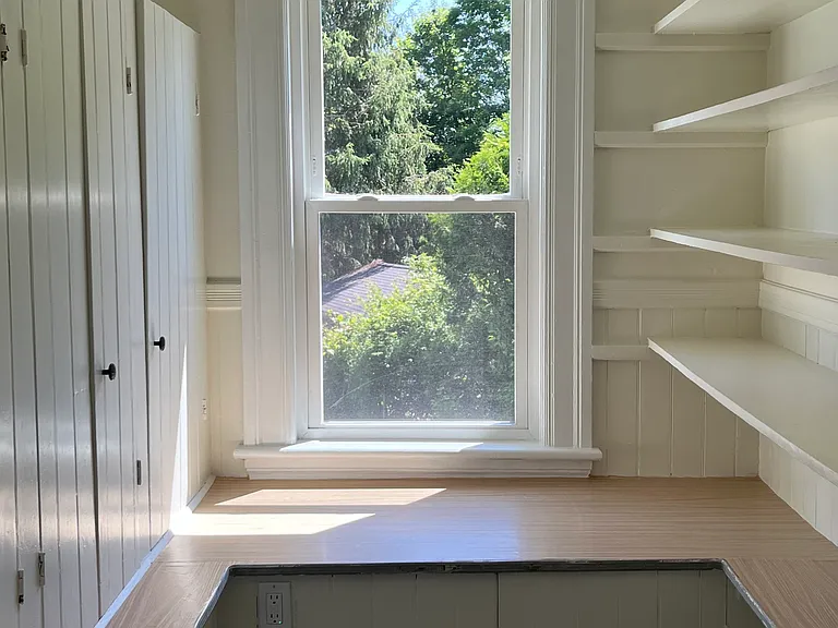 Kitchen pantry
