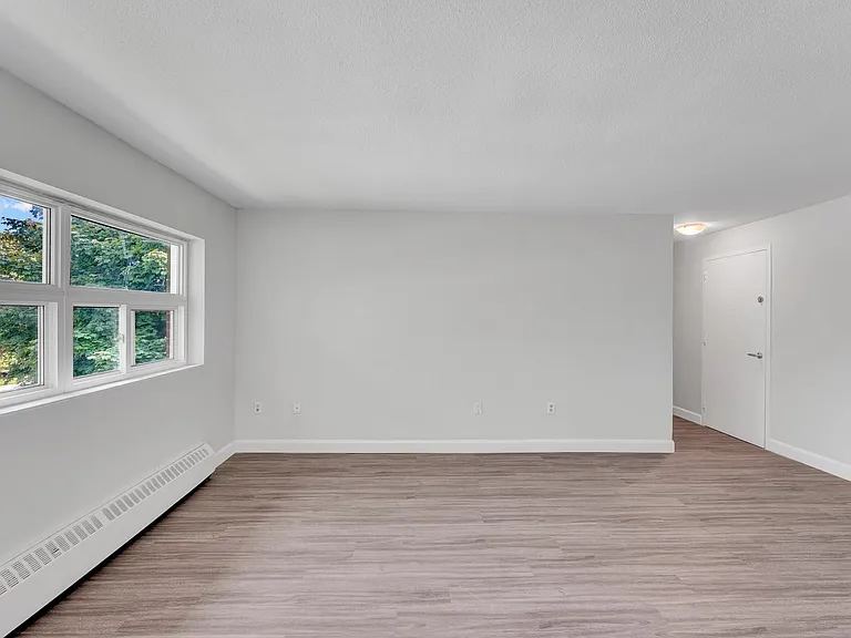 1211 Huron St — Photo 6
