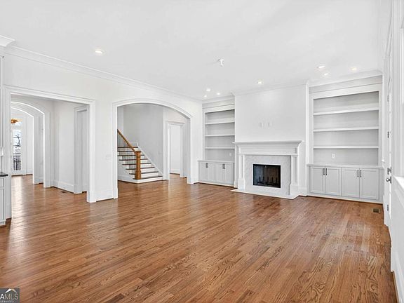 5th image of 2147 Cooper Lake Rd SE