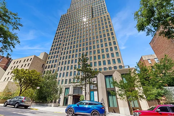日本風景5 543 West 122nd Street #12E in Morningside Heights, Manhattan