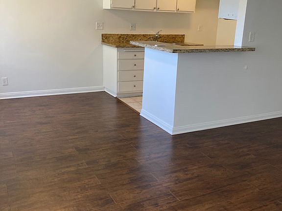 2nd image of 6125 Fulton Ave #19