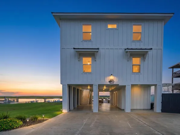 3765 Dock Site Rd, Edisto Island, SC 29438