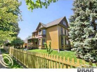 109 Vinewood St, Wyandotte, MI 48192