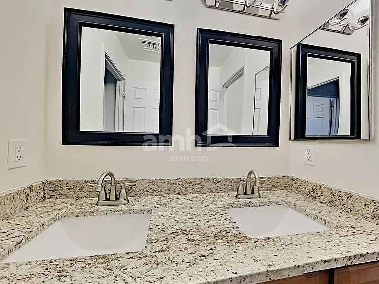 902 E Autumn Harvest Pl — Photo 19