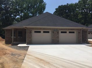 1613 Sarah Cir APT B, Conway, AR 72034