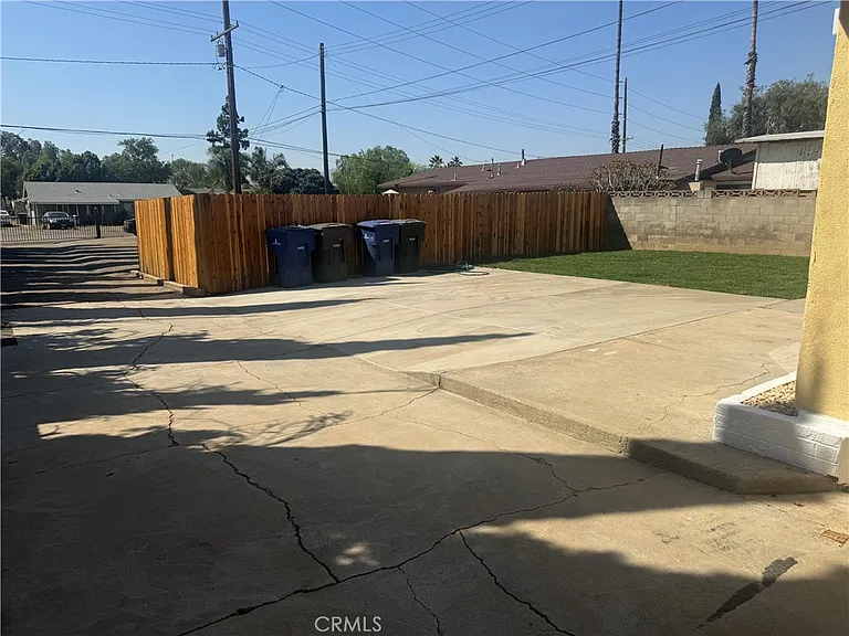 10337 Mull Ave — Photo 26