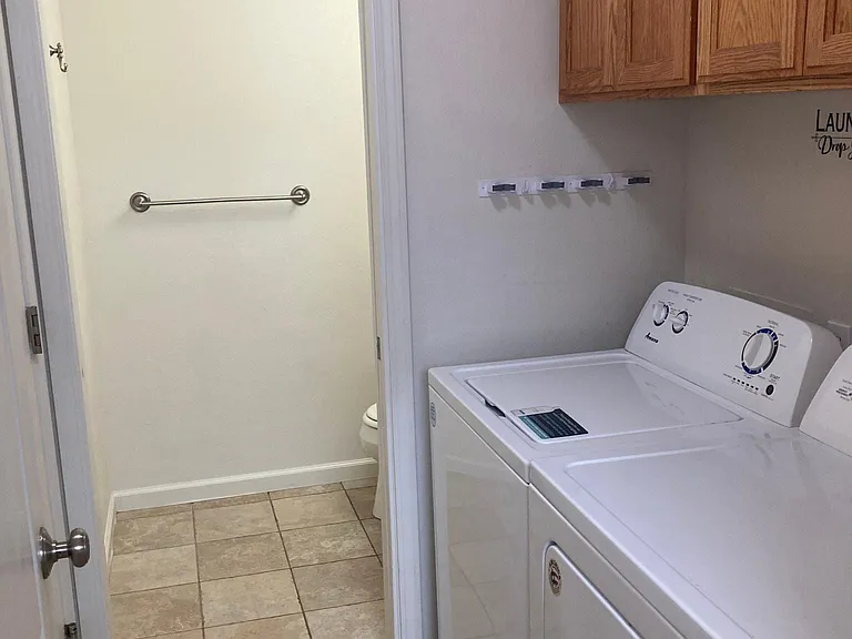 1245 Hartley St — Photo 5