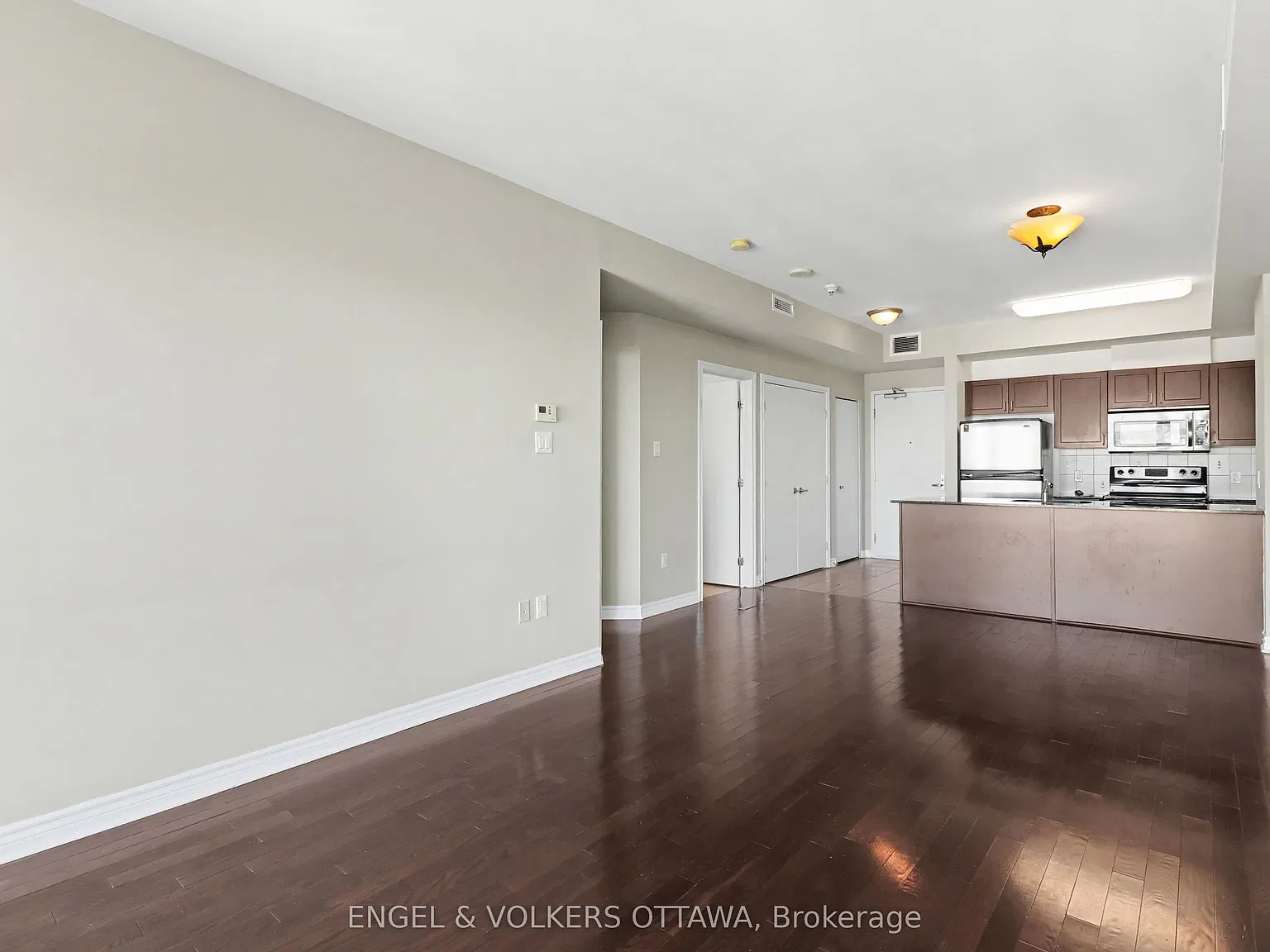 1 bed, $2,100 — Photo 3