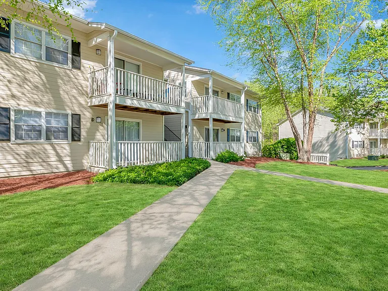 The Cove Apartment Homes — Photo 7