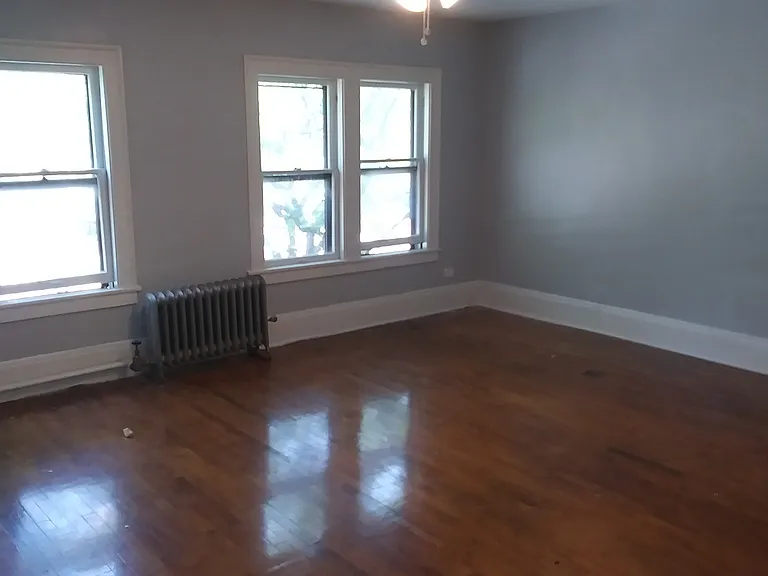 Belle Apartments — Photo 1