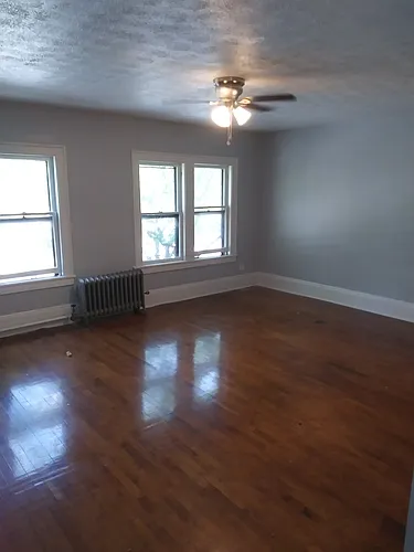Belle Apartments Photo 1