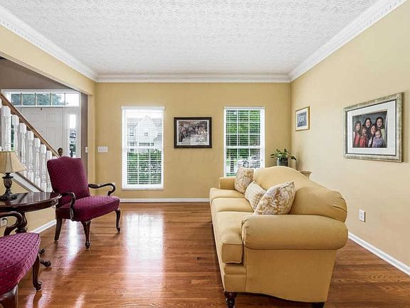 5th image of 4317 Charles Ct