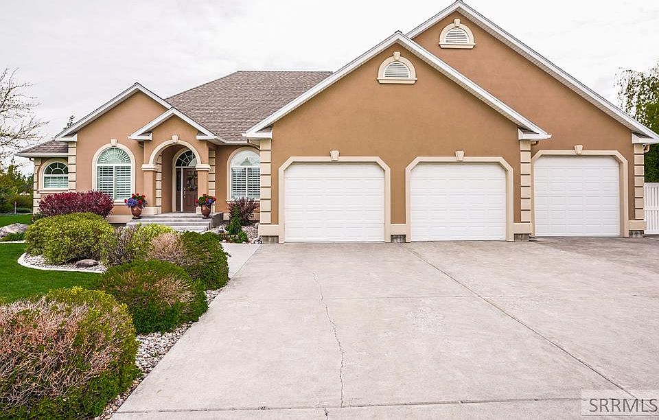 1st image of 306 W Spring Meadow Dr
