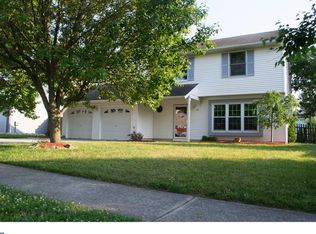 66 Twin Ponds Dr, Sewell, NJ 08080