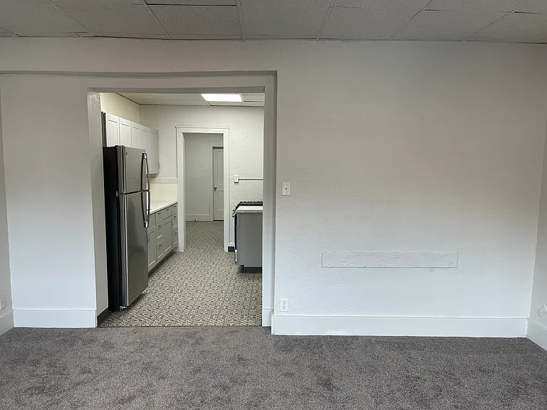 171 1/2 S Main St #B — Photo 10