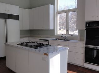 1187 Hawkweed Ln, Lake Forest, IL 60045