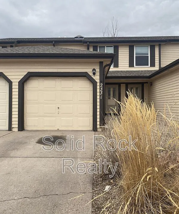 2331 Lexington Village Ln