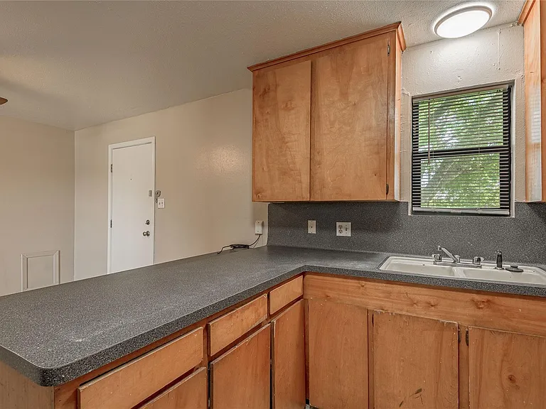 2303 State Highway 19 #C — Photo 9