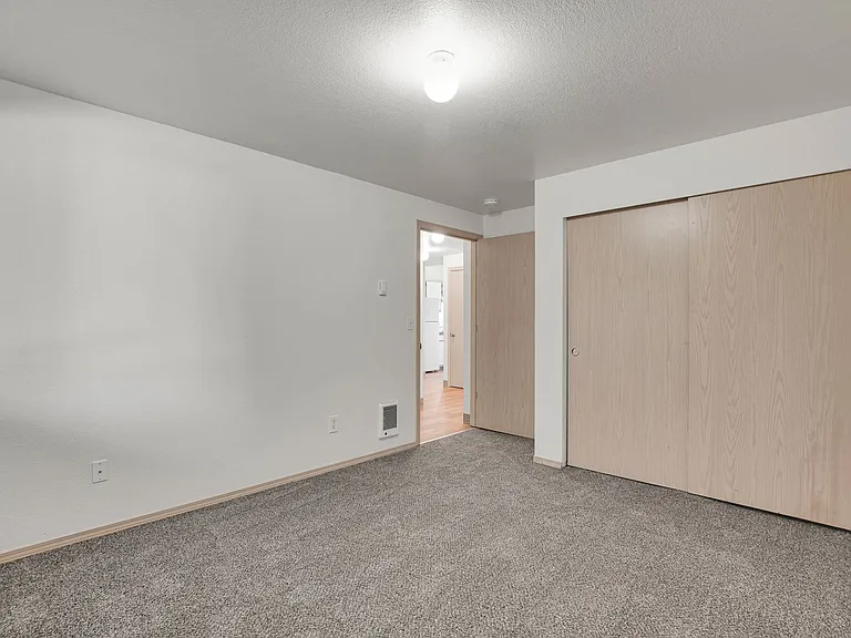 #294 FIELDSTONE APARTMENTS — Photo 17