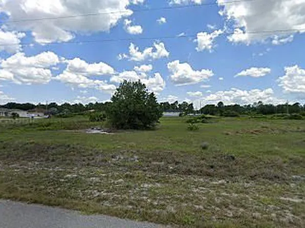 546 Raintree St E, Lehigh Acres, FL 33974