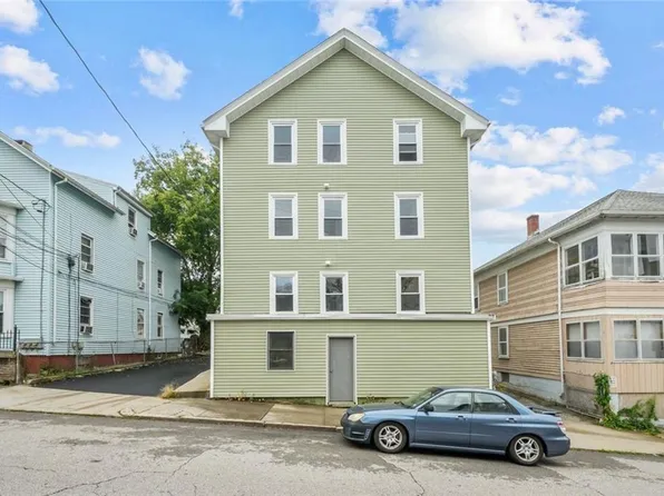 728 Pine St, Central Falls, RI 02863