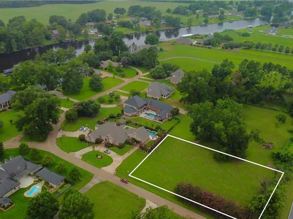 220 Orchard Run, Natchitoches, LA 71457