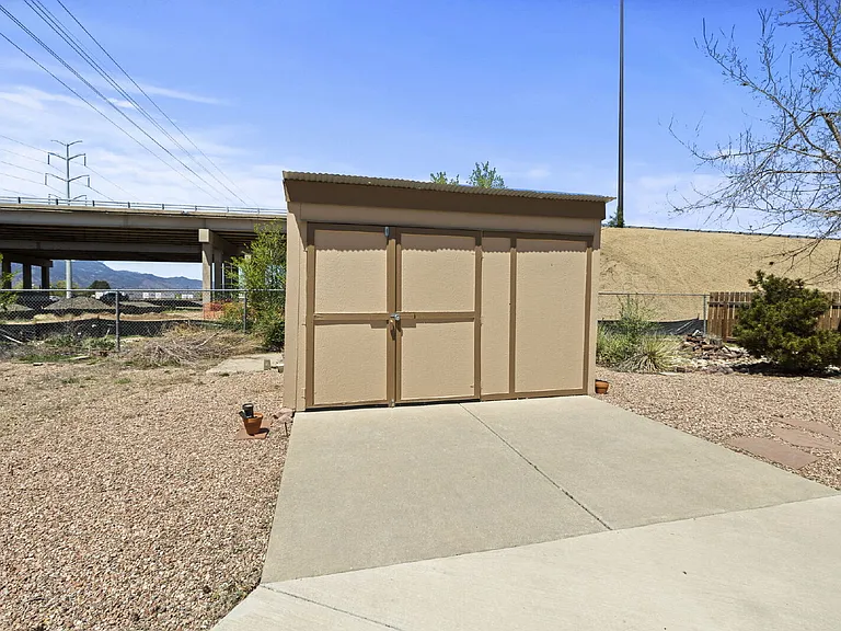 2650 Willard Dr — Photo 24