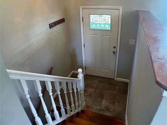 3rd image of 12 Elmwood Dr