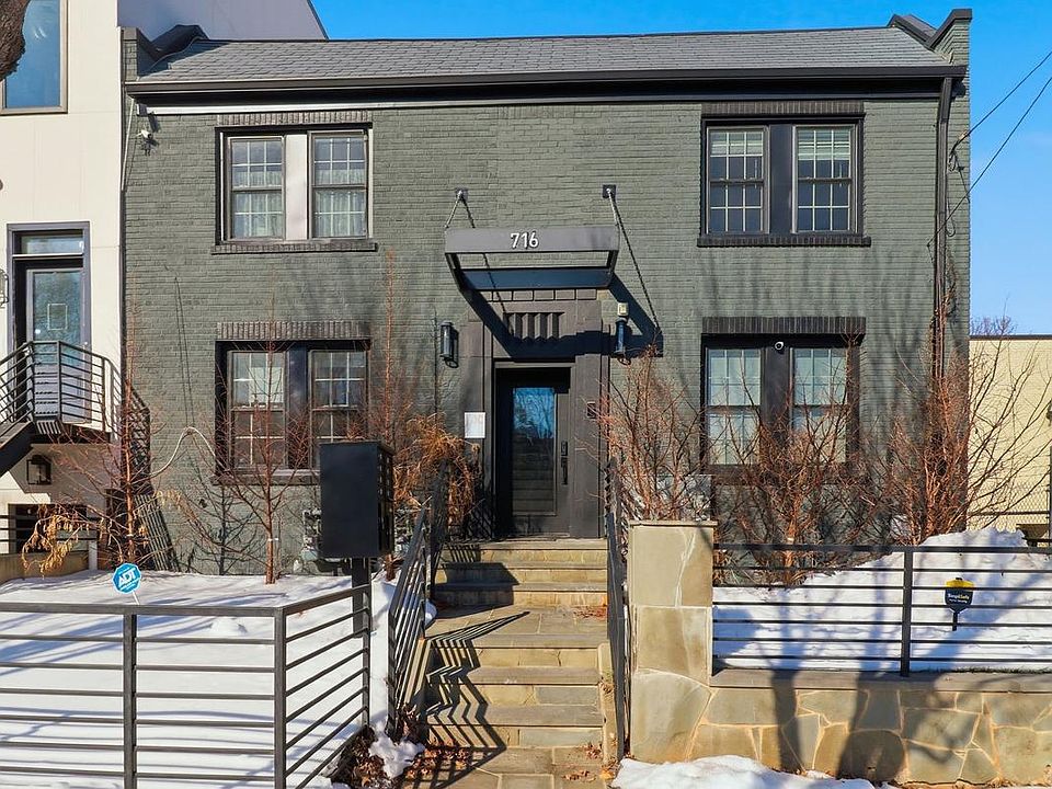 1st image of 716 Kearny St NE #5