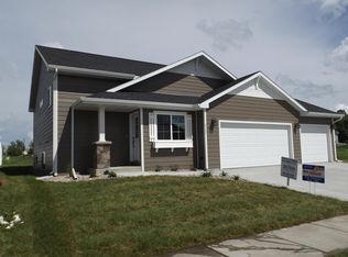 2131 Cumberland Ct, Brookings, SD 57006