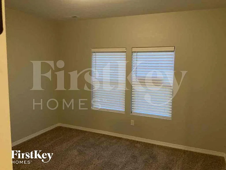 3644 Saguaro Cir — Photo 4
