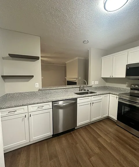 300 Bubble Creek Ct #1 — Photo 6