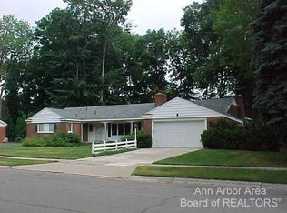 1420 Woodland Pl, Plymouth, MI 48170