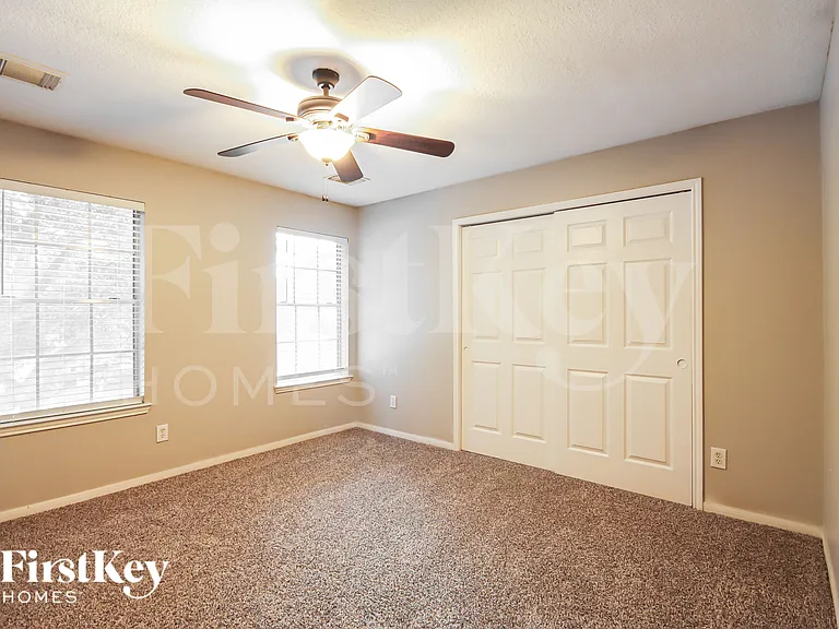 18222 Noble Forest Dr — Photo 15
