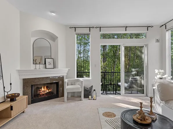 9217 122nd Court NE #B121, Kirkland, WA 98033