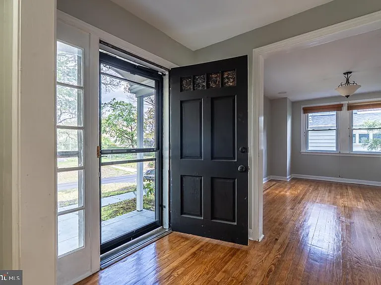 644 Meetinghouse Rd — Photo 10