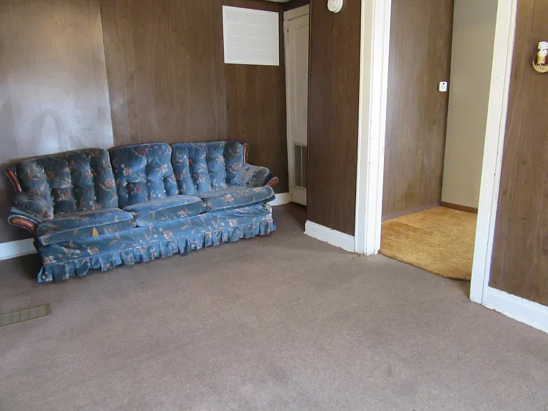 319 4th St #1 — Photo 3